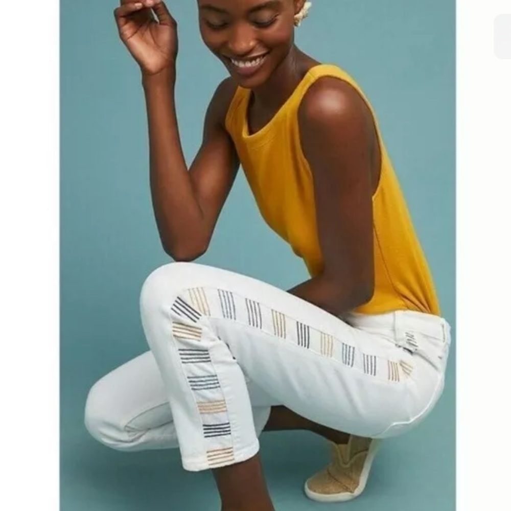 Anthropologie McGuire white Valetetta Straight stretch jeans with embroidery 26